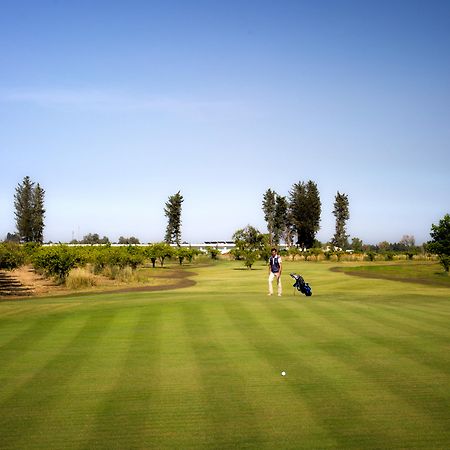 Borgo Di Luce I Monasteri Golf Resort & Spa Συρακούσες Ανέσεις φωτογραφία Golf course in Cyprus