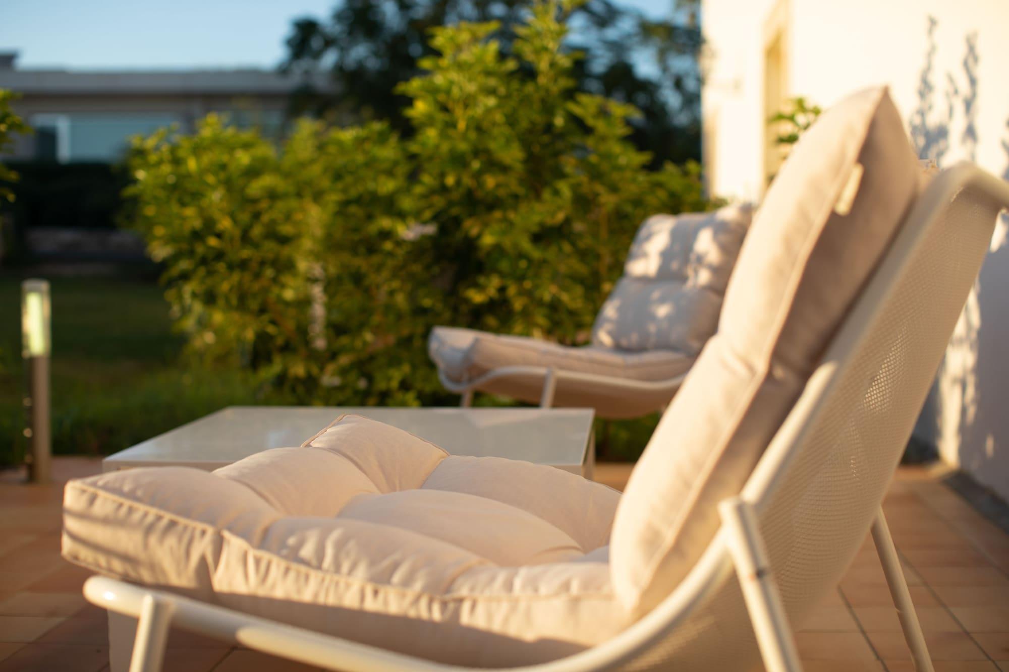 Borgo Di Luce I Monasteri Golf Resort & Spa Συρακούσες Εξωτερικό φωτογραφία Outdoor furniture