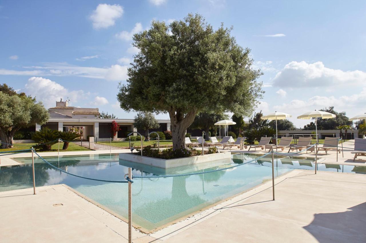 Borgo Di Luce I Monasteri Golf Resort & Spa Συρακούσες Εξωτερικό φωτογραφία The swimming pool