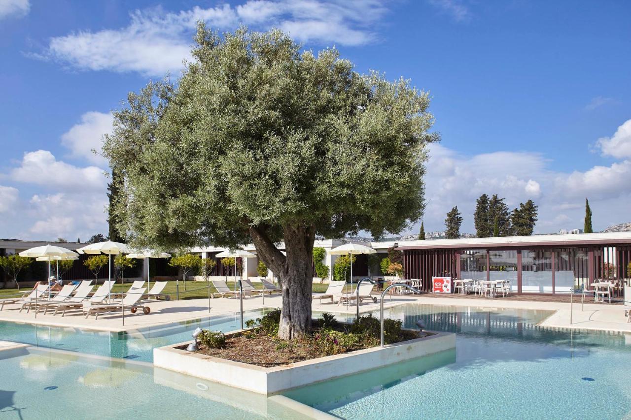 Borgo Di Luce I Monasteri Golf Resort & Spa Συρακούσες Εξωτερικό φωτογραφία Olive tree in a swimming pool