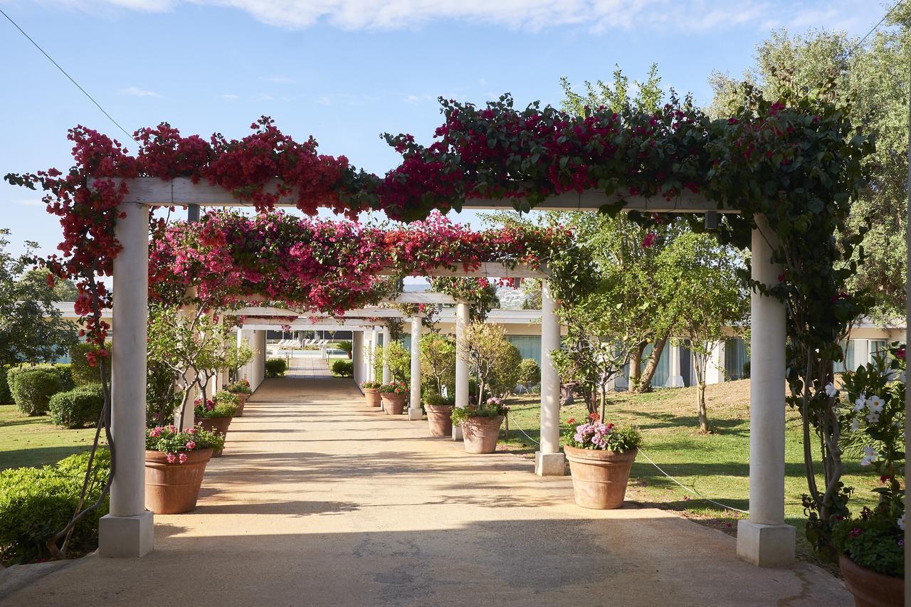 Borgo Di Luce I Monasteri Golf Resort & Spa Συρακούσες Εξωτερικό φωτογραφία Pergola at the University of Patras