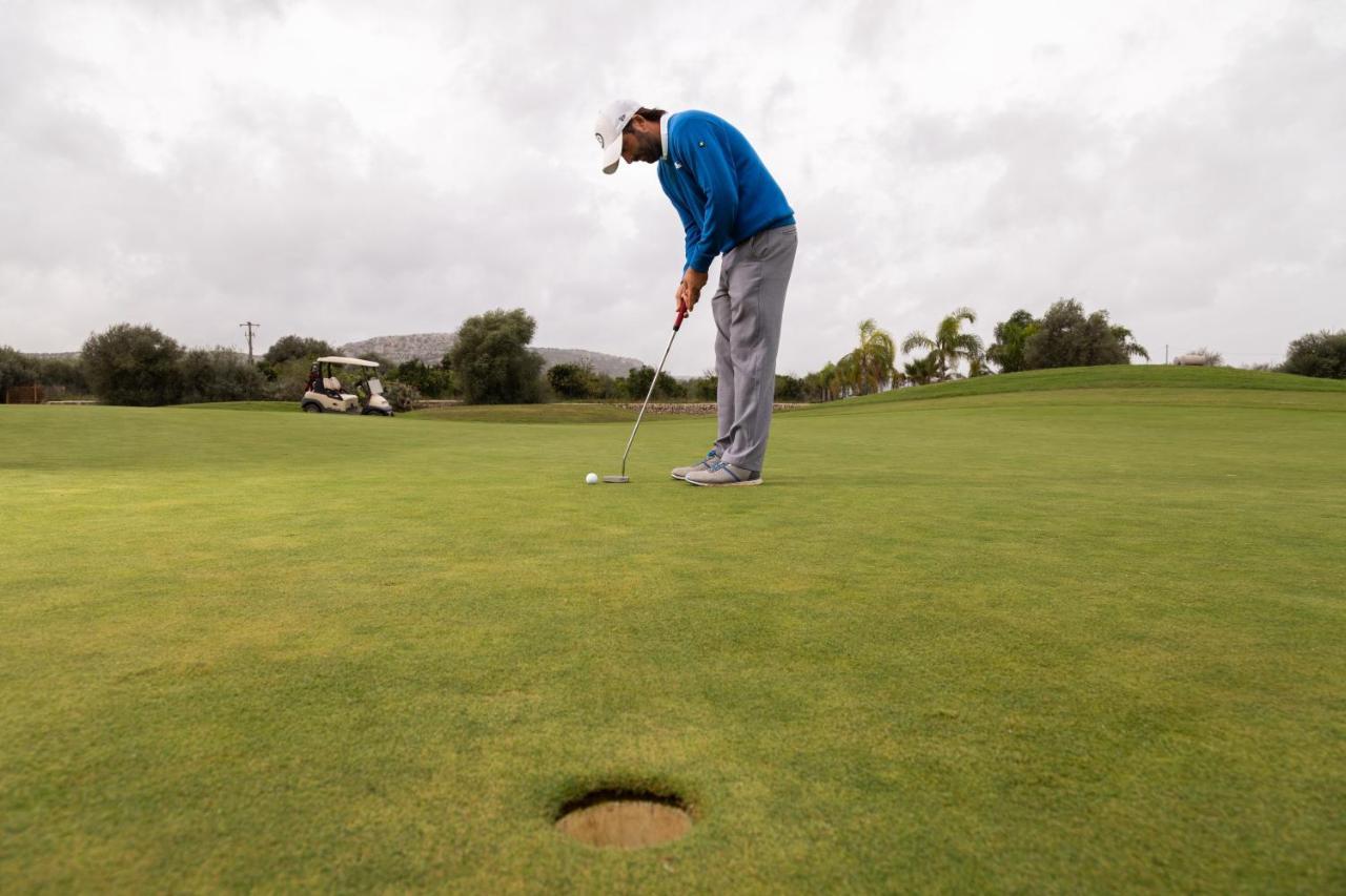Borgo Di Luce I Monasteri Golf Resort & Spa Συρακούσες Εξωτερικό φωτογραφία Golf putting