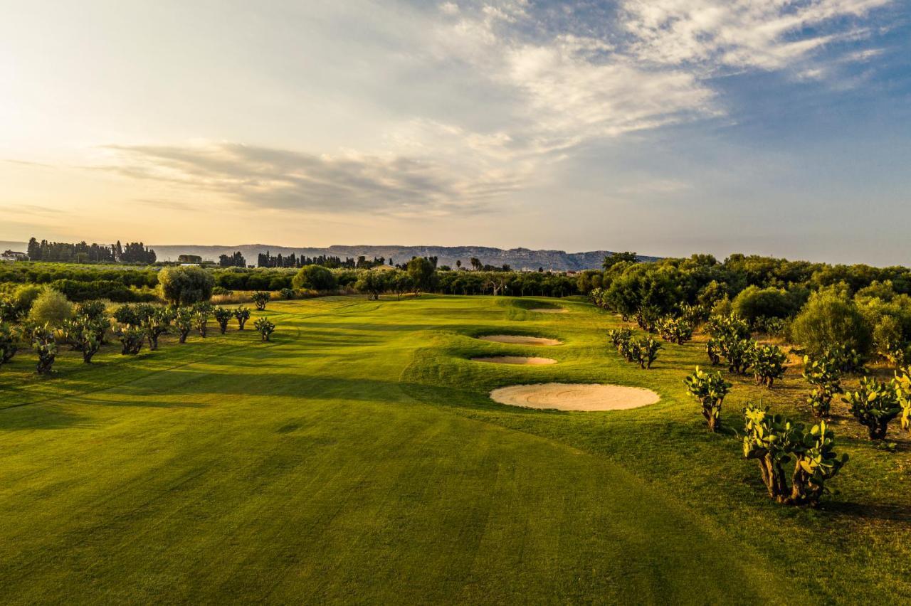 Borgo Di Luce I Monasteri Golf Resort & Spa Συρακούσες Εξωτερικό φωτογραφία Golf course in Mallorca