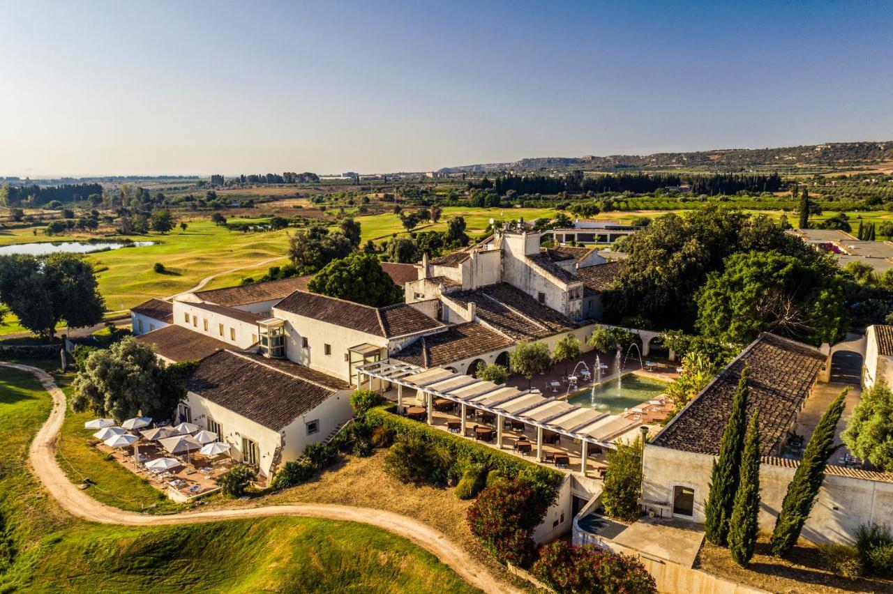 Borgo Di Luce I Monasteri Golf Resort & Spa Συρακούσες Εξωτερικό φωτογραφία Aerial view of the hotel